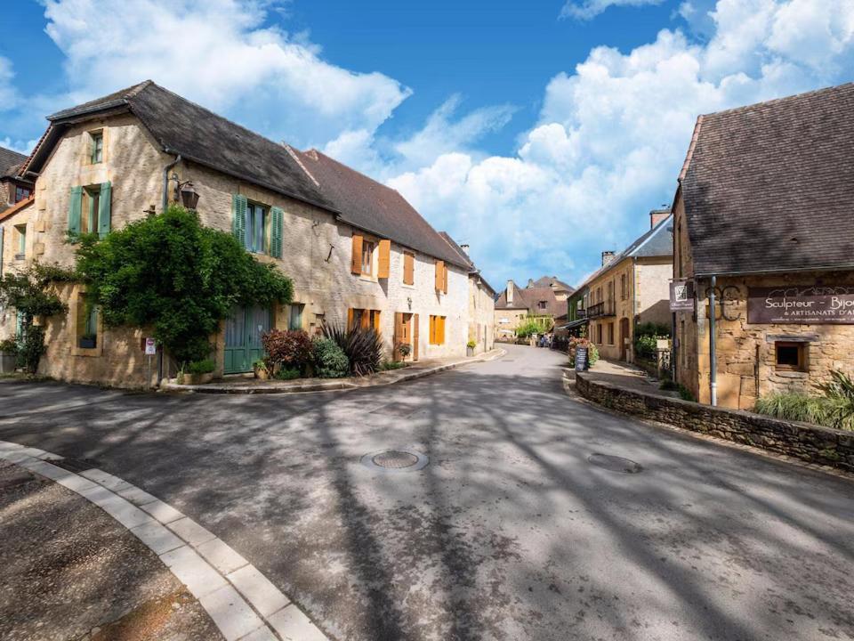 Gite De La Croix Saint-Leon-sur-Vezere Exterior photo